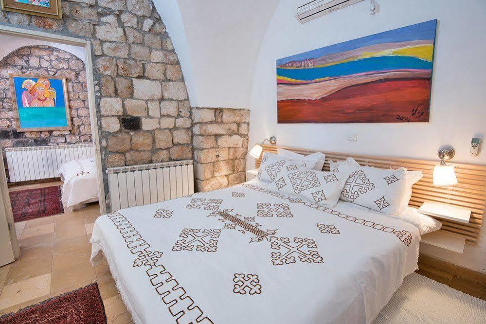 Pina Barosh Bnb Rosh Pinna Exterior photo