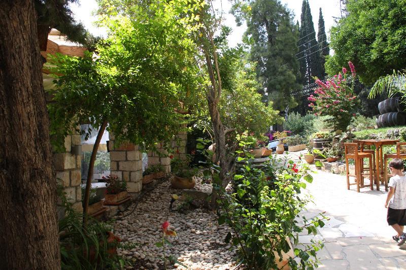Pina Barosh Bnb Rosh Pinna Exterior photo