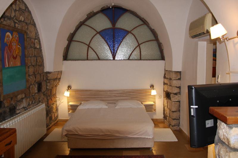 Pina Barosh Bnb Rosh Pinna Exterior photo